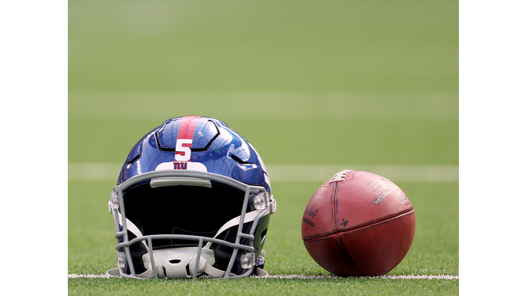 New York Giants v Los Angeles Chargers
