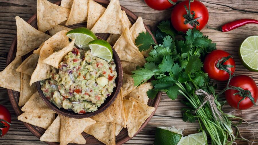 Here's Where To Find The Best Guacamole In Phoenix | iHeart