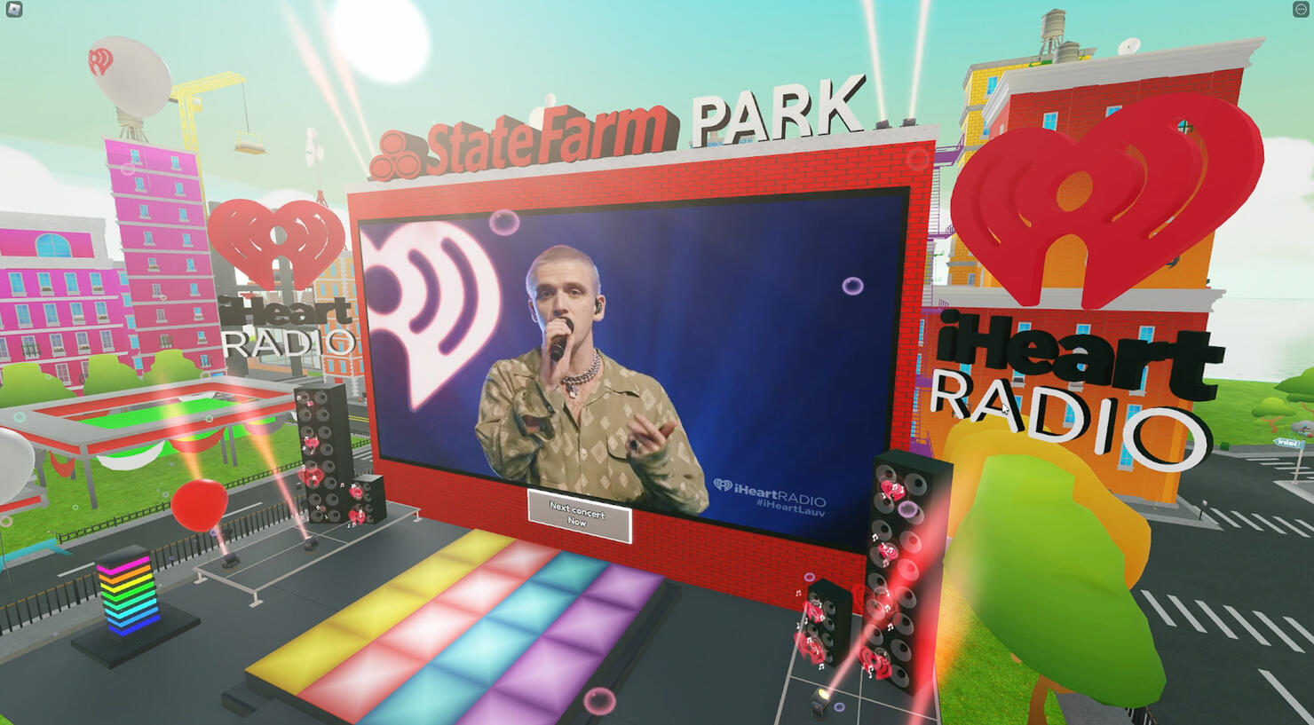 How to Get the iHeartLand Radio Pet Head