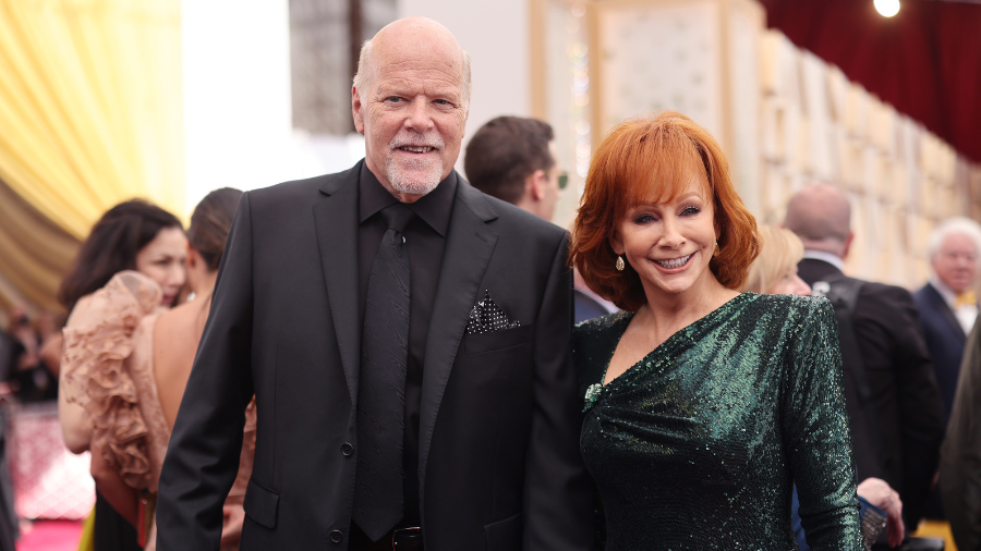 Reba McEntire's Real-Life Boyfriend Rex Linn Plays Her Husband In 'Big ...