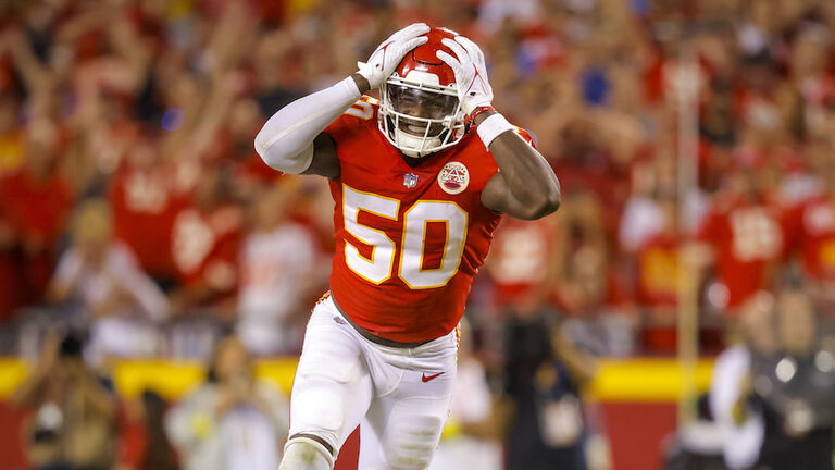 Los Angeles Chargers v Kansas City Chiefs