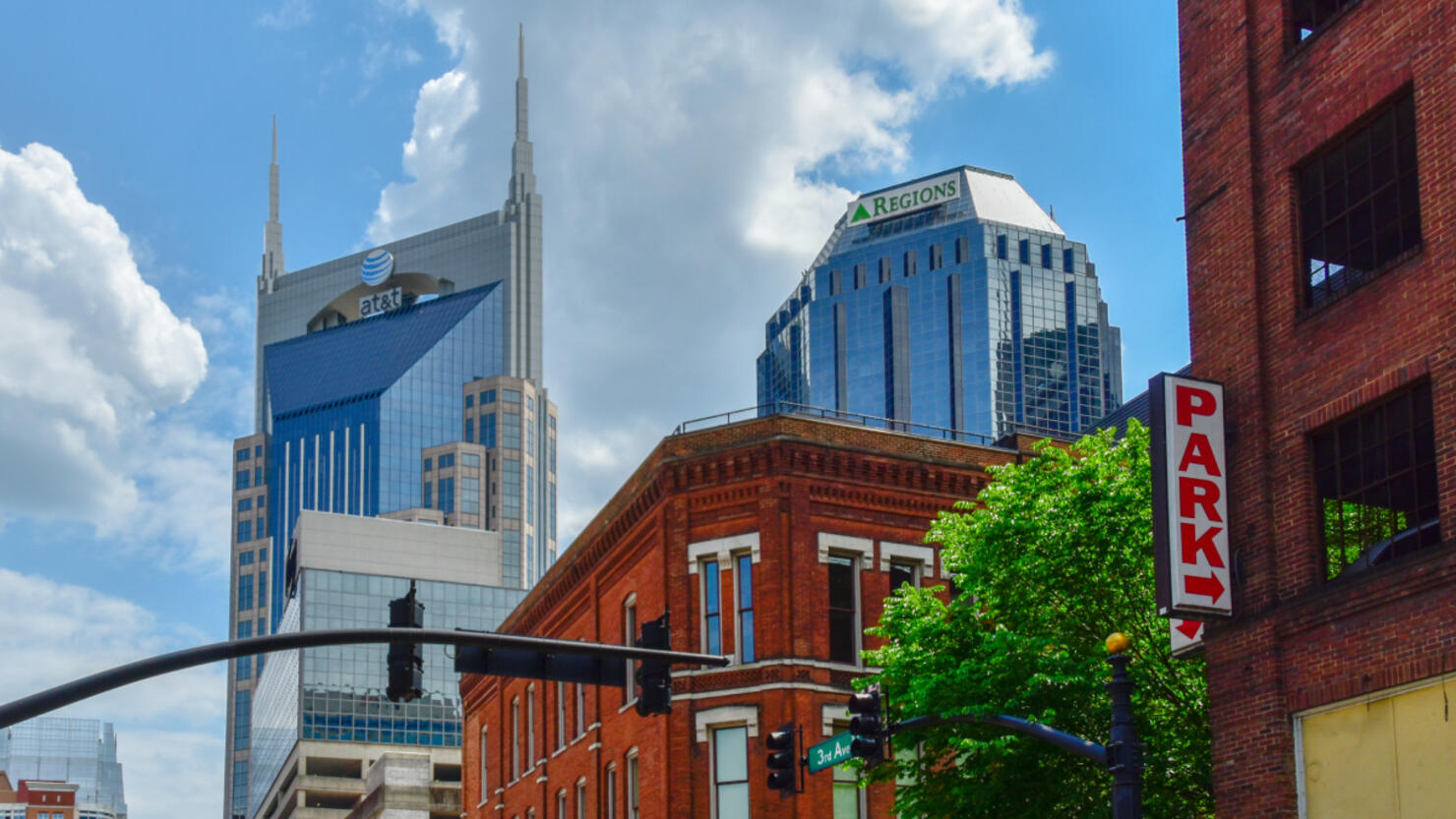 this-is-tennessee-s-most-popular-tourist-attraction-iheart