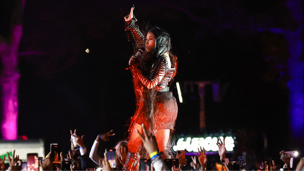 Nicki Minaj Fan Grabs & Auctions Off Strands Of Rapper's Wig For $12,000 