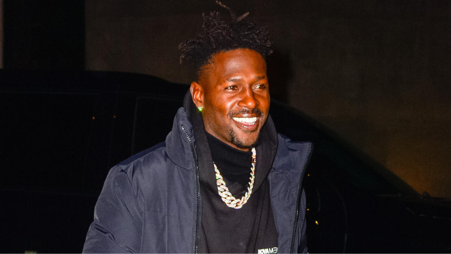 Antonio Brown Reacts After He Exposes Himself At Hotel Pool In Leaked