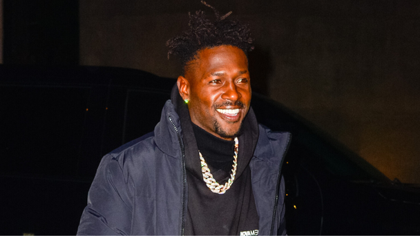 Antonio Brown Reacts After He Exposes Himself At Hotel Pool In Leaked Video