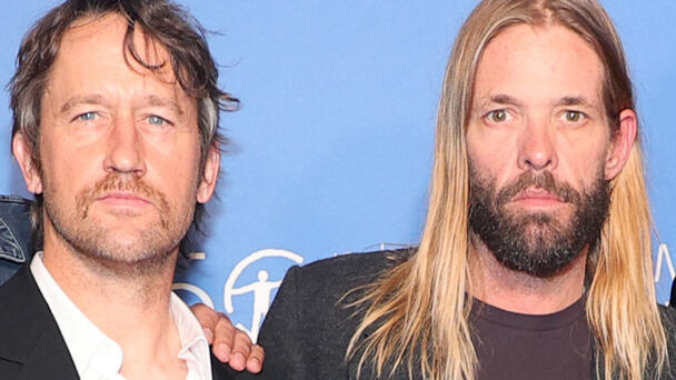 Chris Shiflett Calls Out People Speculating On Taylor Hawkins' Death