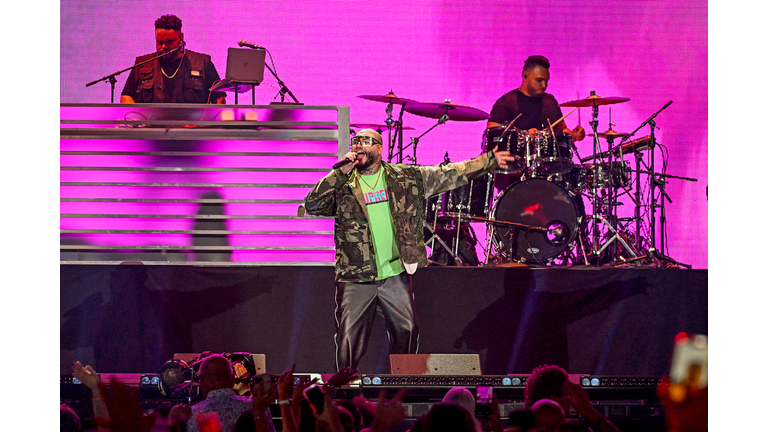 iHeartRadio Fiesta Latina '22 Presented By The JUVÉDERM Collection Of Fillers - Show