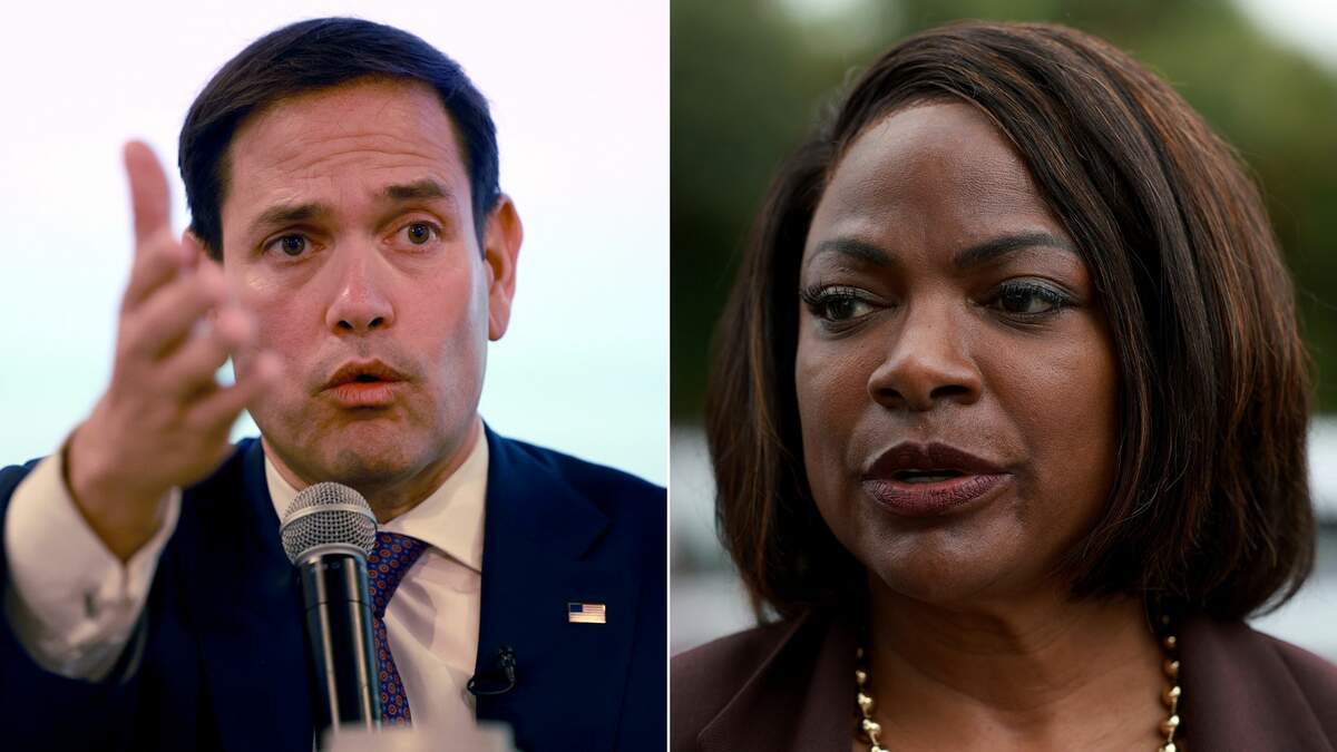 Senatorial Candidates Stump In South Florida On Day 1 Of Early Voting