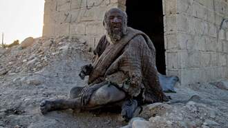 'World's Dirtiest Man' Amou Haji Dead At 94