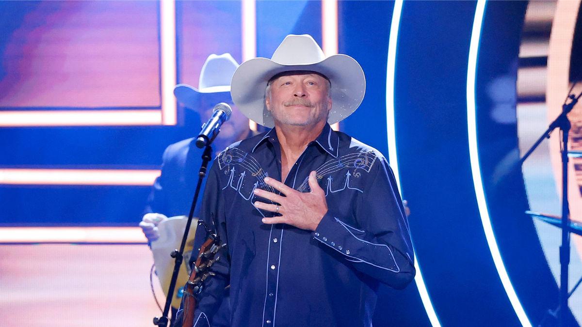 Alan Jackson To Be Honored With Lifetime Achievement Award At CMA