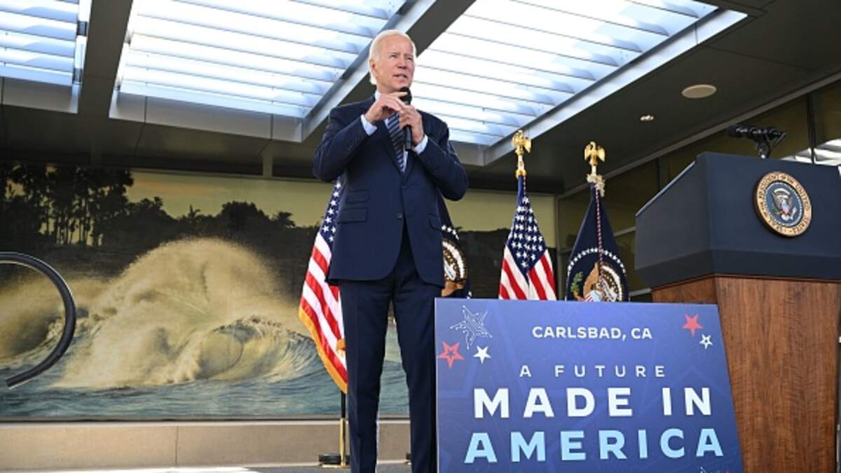 Biden gives speech at Carlsbad's Viasat, points to CHIPS Act - The San  Diego Union-Tribune