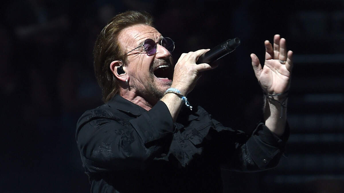 Bono remembers Withering Heckle from an early U2 gig
