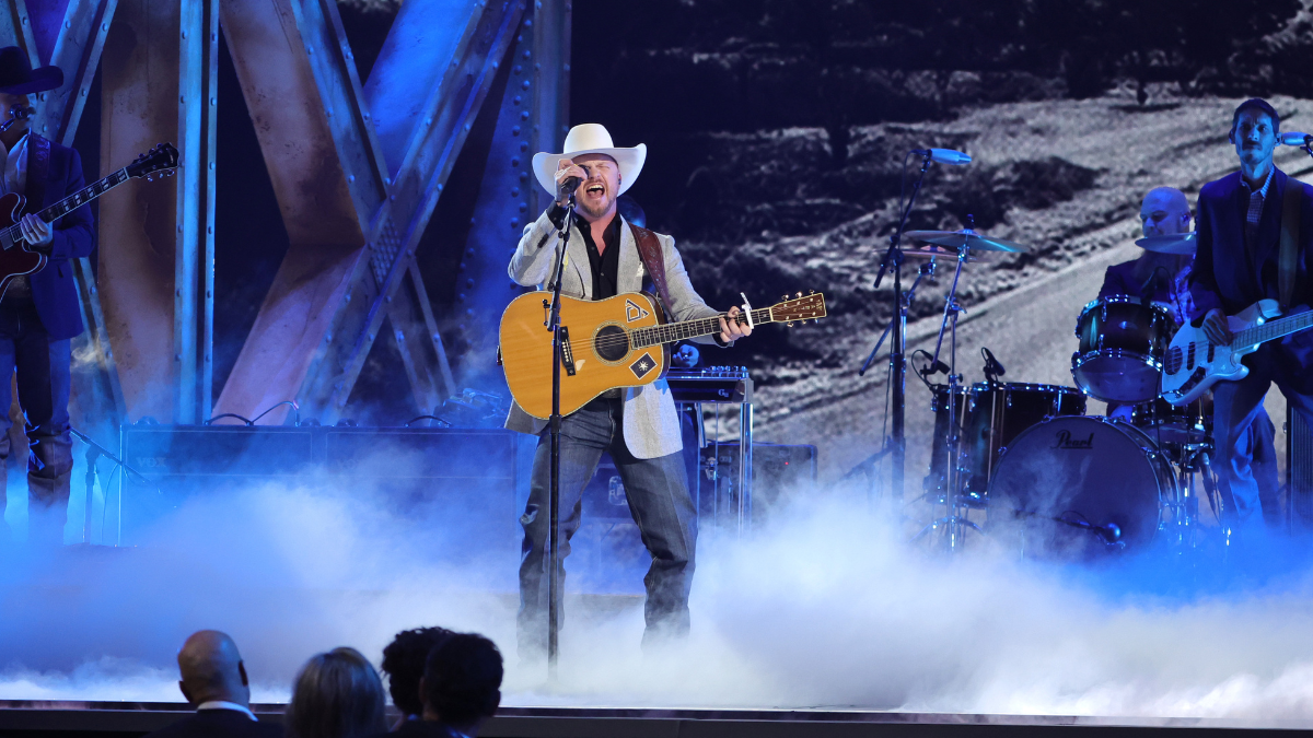 Cody Johnson Ignites Crowd With Compelling CMA Awards Performance