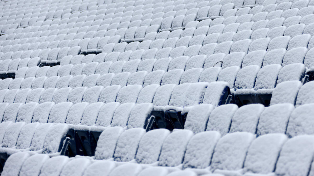 Buffalo Bills vs Cleveland Browns moved to Detroit due to forecasted 4 feet  of snow