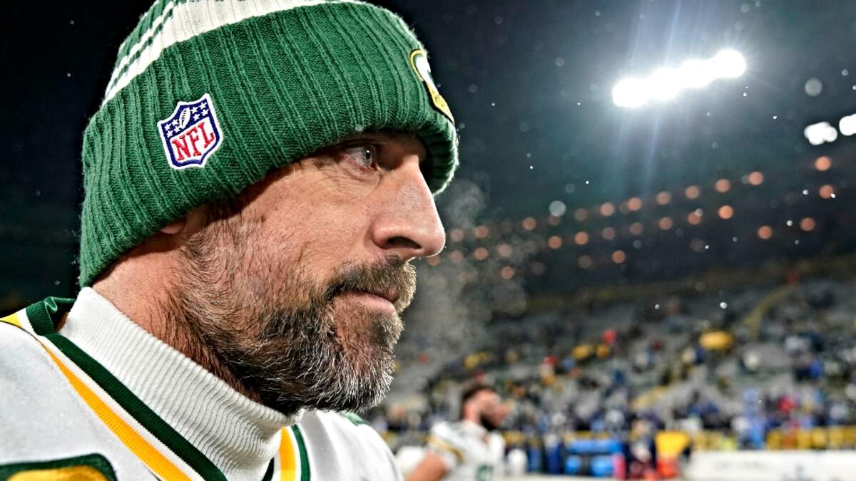 Aaron Rodgers Buys Custom Cowboy Hats At Greeley Hat Works - CBS Colorado