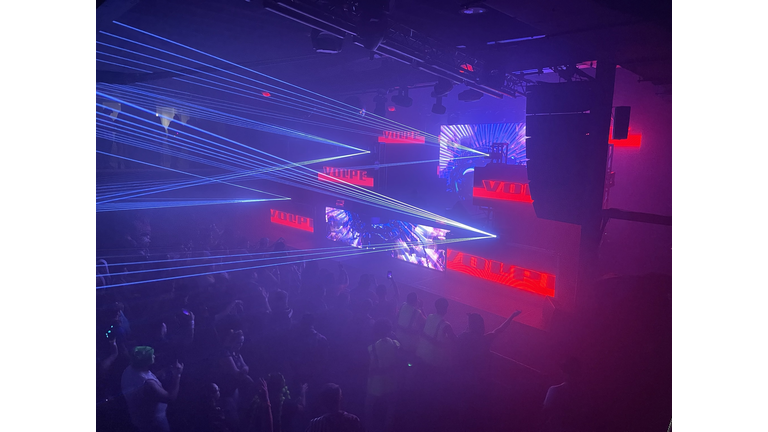 WiLD 95.5 at EDC Orlando 2022 Dom