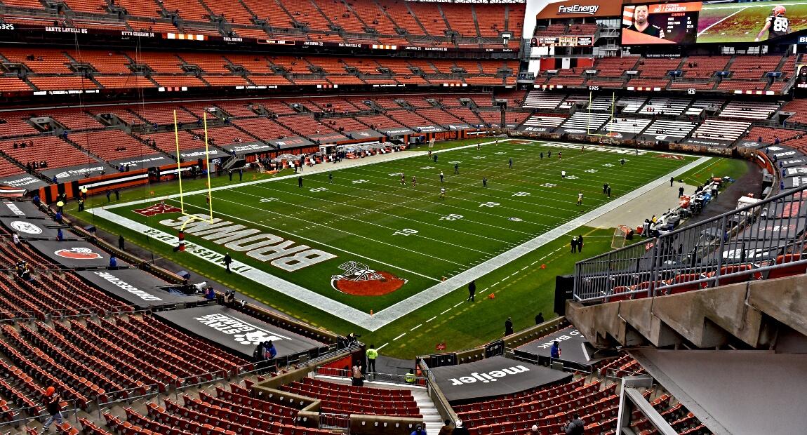 Browns' field torn up by golf cart driver who allegedly broke into