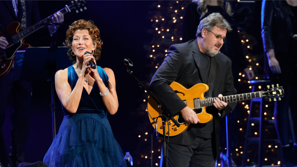 Amy Grant Kicks Off Christmas Shows After Recovering From Bicycle Accident