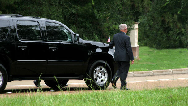 5 Cars Rented By President Biden's Secret Service Burst Into Flames