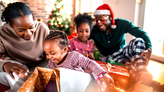 Budgeting During The Holidays: Family Activities That Won't Break The Bank