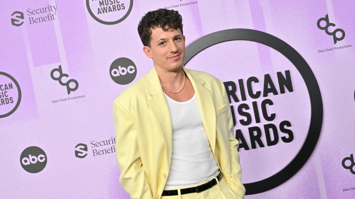 Charlie Puth & Girlfriend Make Instagram Debut With Sweet Photo Booth Pics