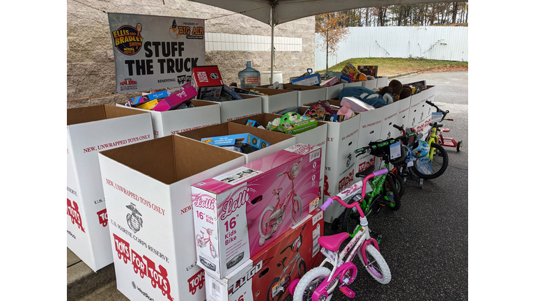 Ellis and Bradley's Stuff the Truck for Toys for Tots 2022