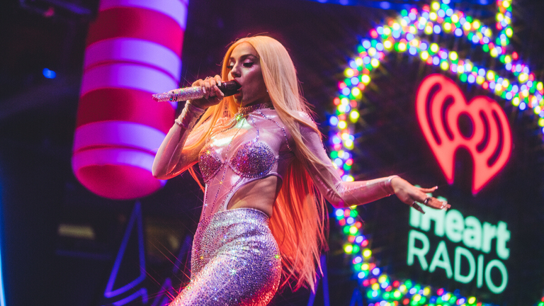 Ava Max