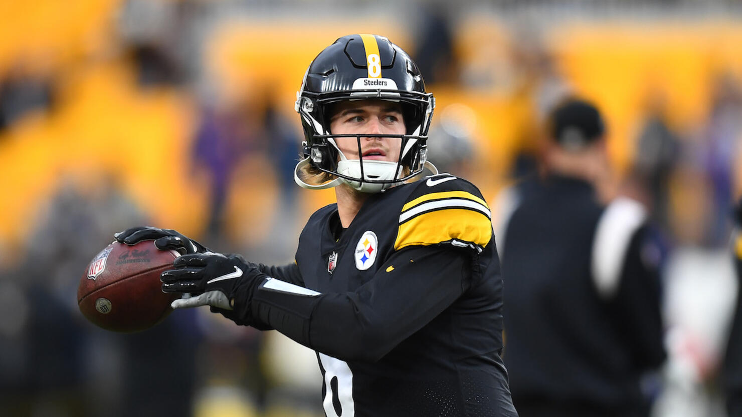 Kenny Pickett, 2 other Steelers offensive starters injured with