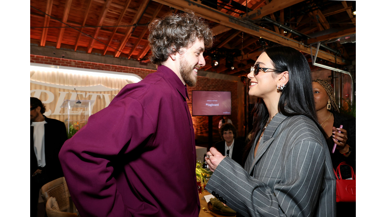 Variety Hitmakers – Inside