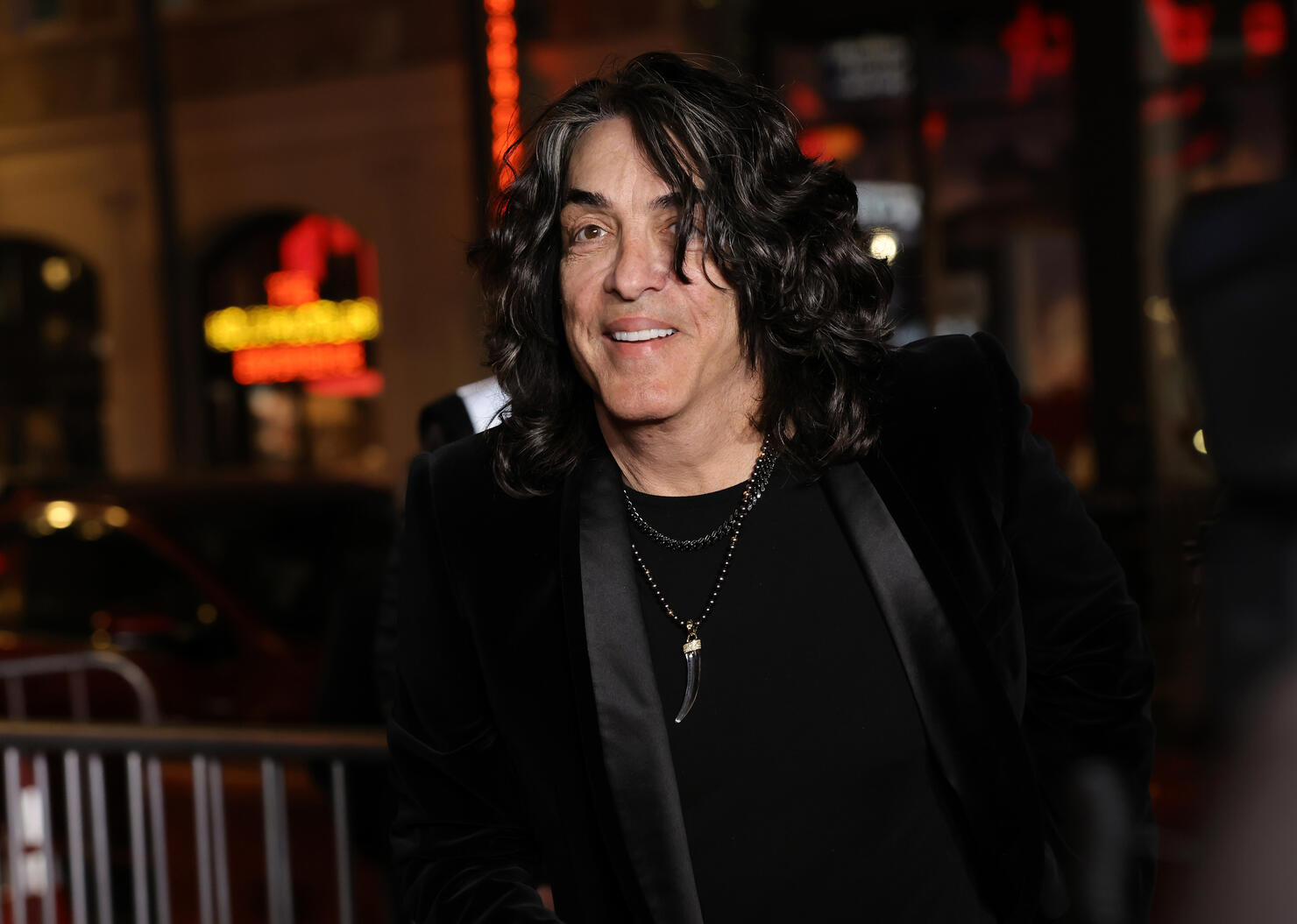 Paul Stanley of KISS welcomes fourth child - CBS News