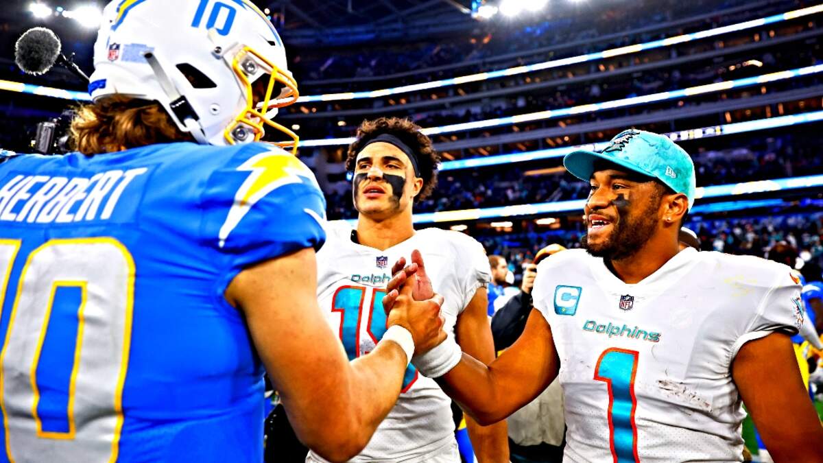 Chargers top Dolphins as Justin Herbert outplays Tua Tagovailoa