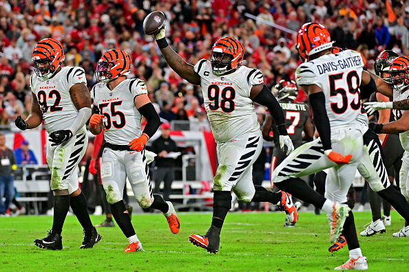 Bengals rally from 17-point deficit, drop Buccaneers 34-23