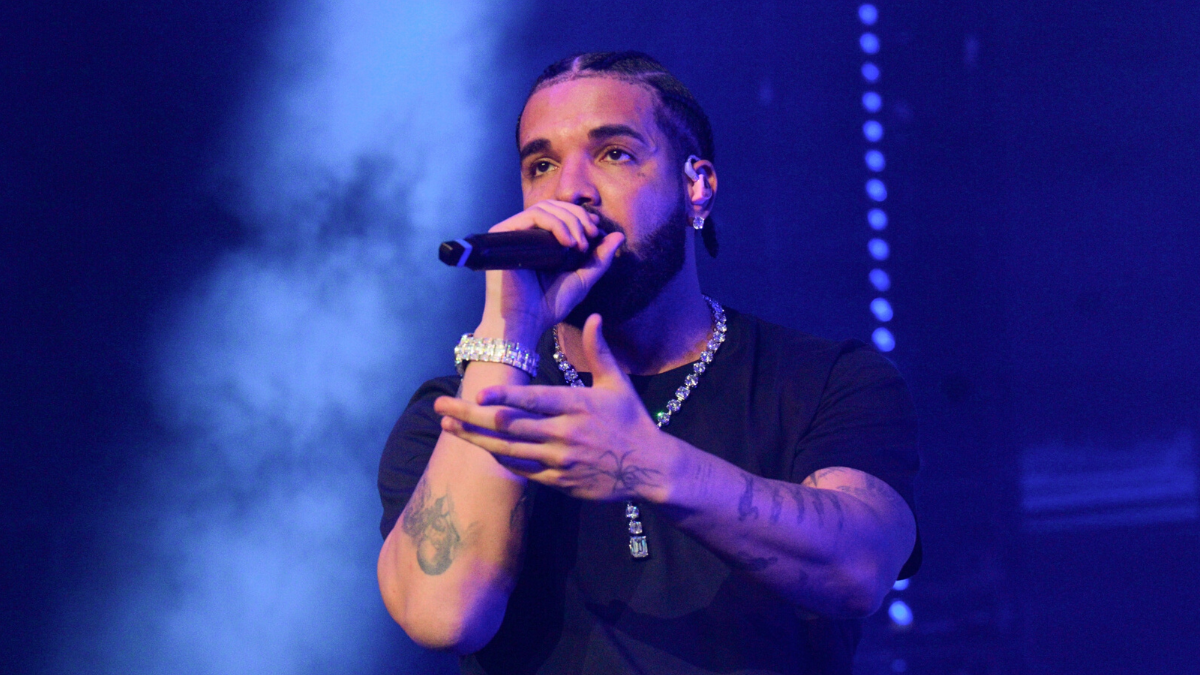 Drake Confirms He's Heading On Tour In 2023 iHeart
