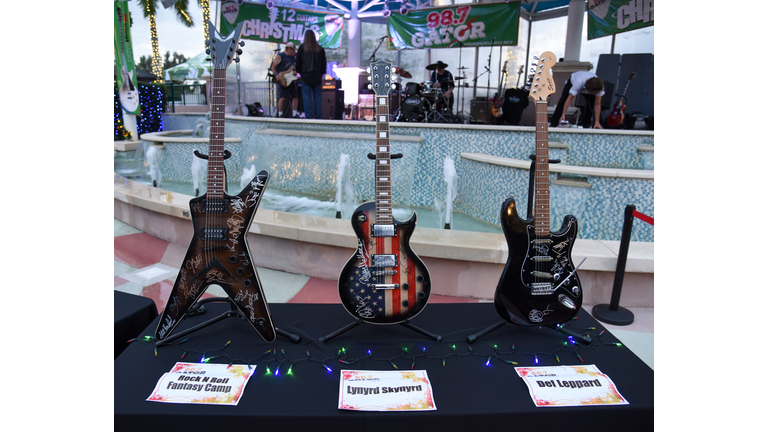 2022 12 Guitars of Christmas