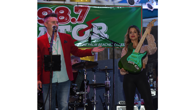 2022 12 Guitars of Christmas