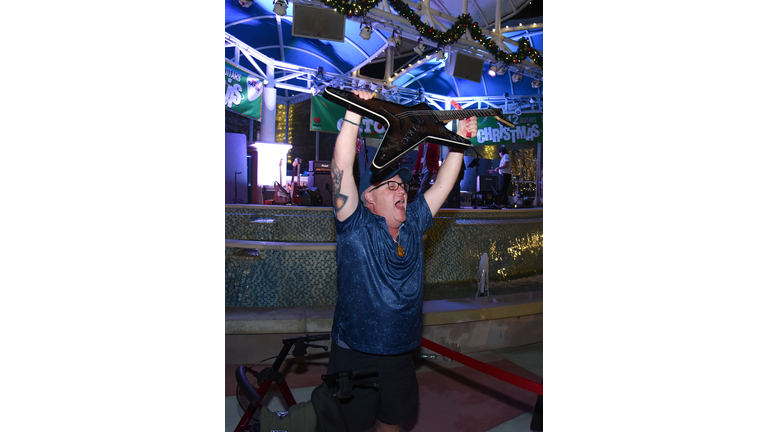 2022 12 Guitars of Christmas