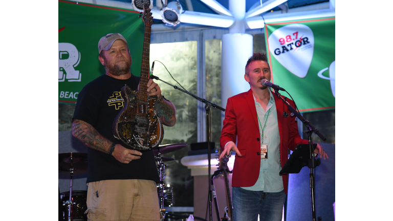 2022 12 Guitars of Christmas