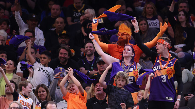 Golden State Warriors v Phoenix Suns
