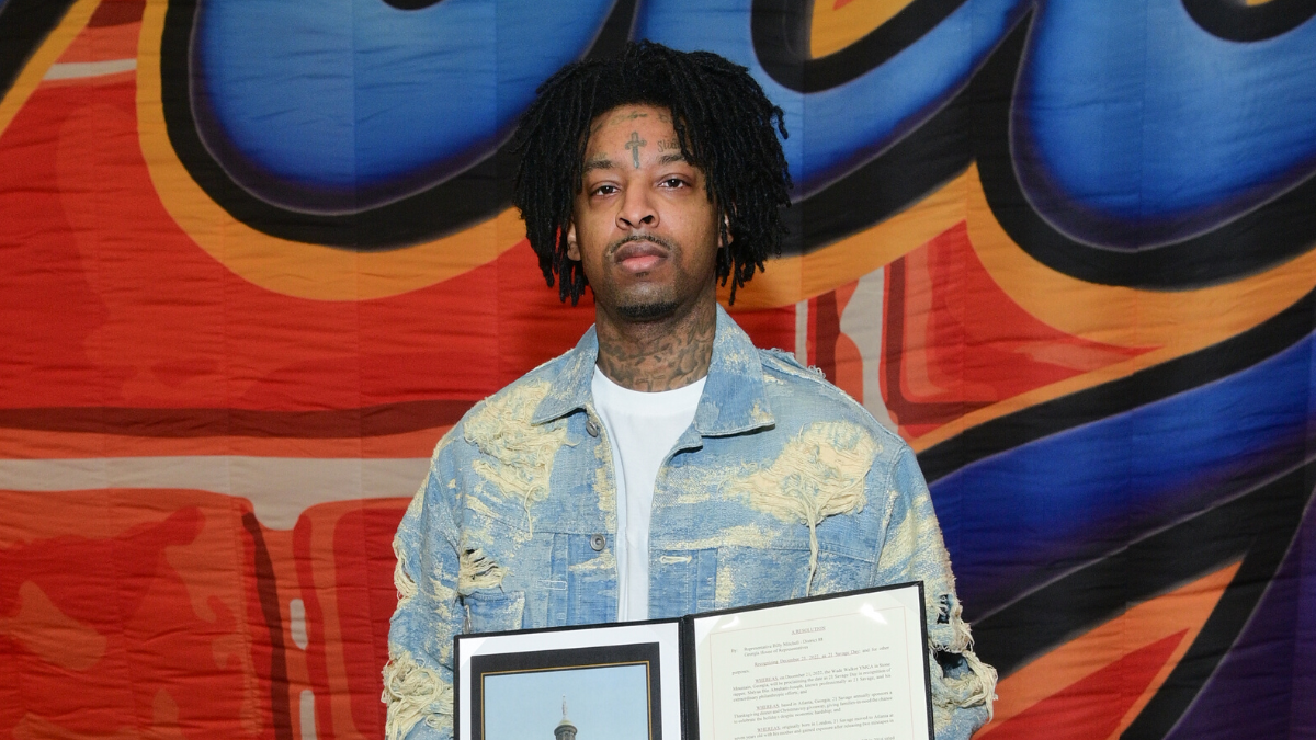 21 Savage receives his own day in Atlanta. 12/21 is “21 Savage Day” 🔥