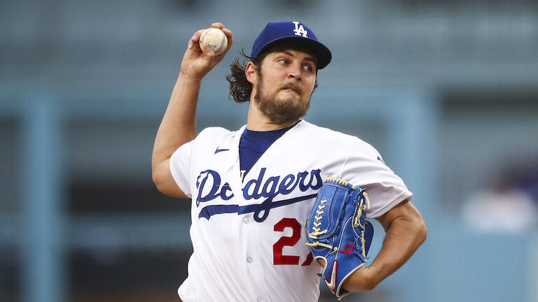 San Francisco Giants v Los Angeles Dodgers