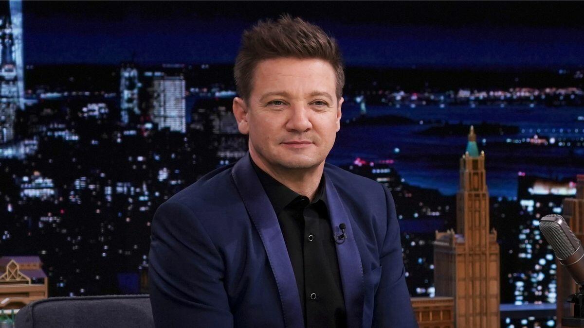 Jeremy Renner 'Run Over' By 14,330 Lb Snowplow, Shares Photo Of ...