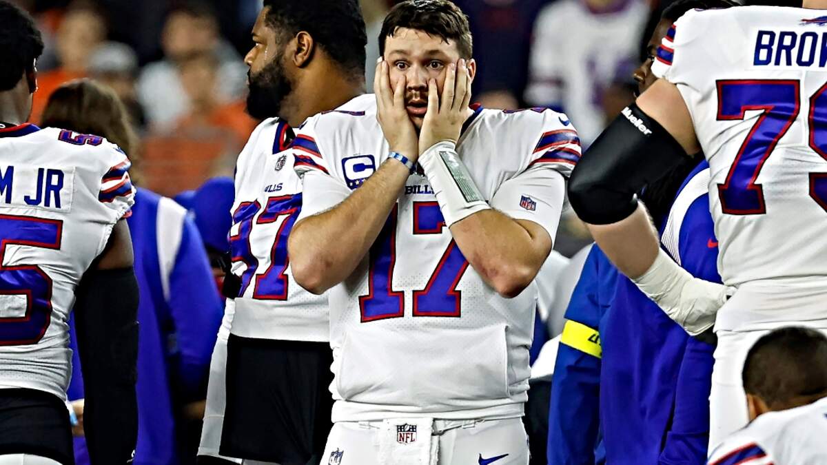 VIDEOS, PHOTOS: Aftermath of Damar Hamlin's collapse captured in detail;  See the somber reaction as fans pray for Buffalo Bills' safety