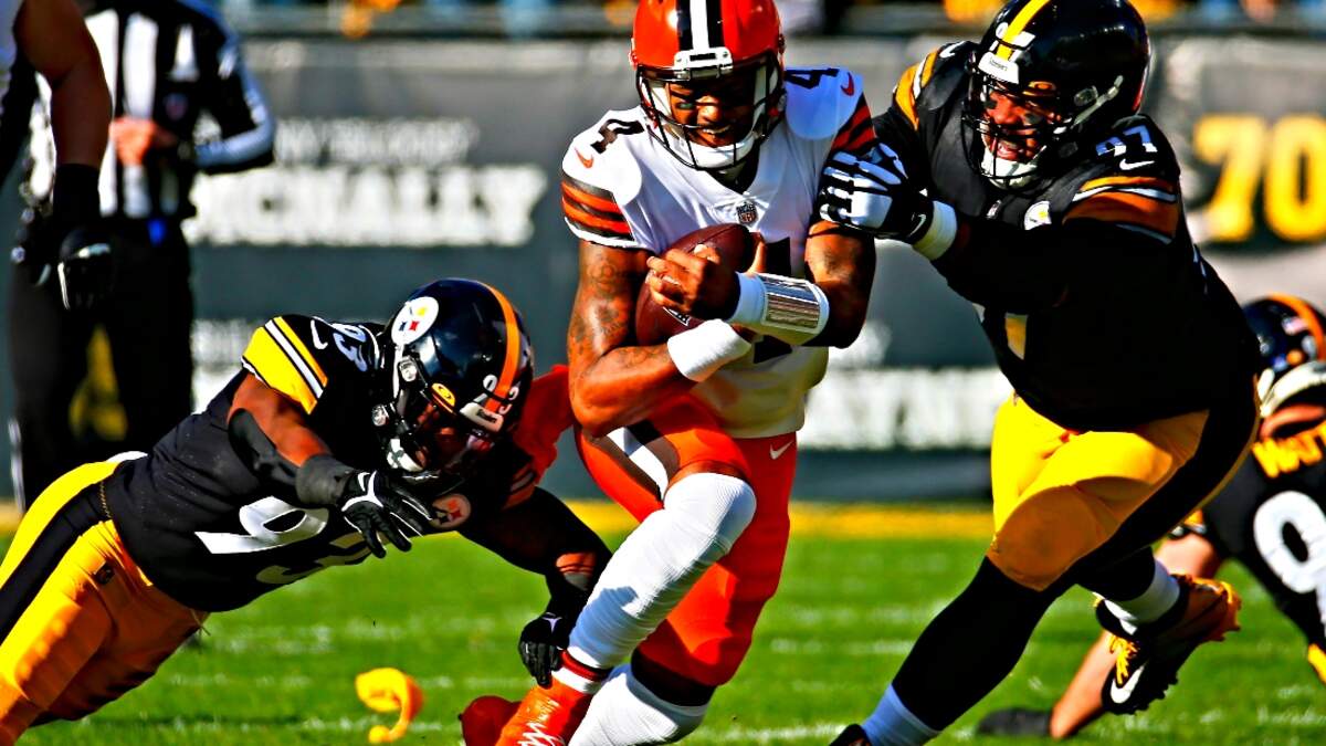 Steelers Defense Celebrates Play With CPR Simulation Days After Damar  Hamlin Injury - Hot 102.9