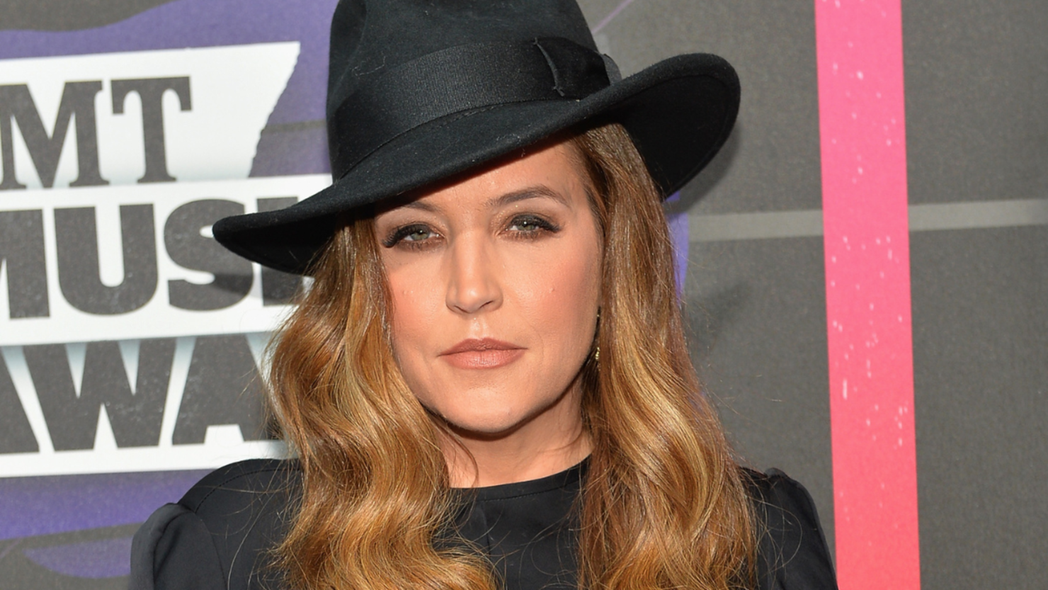 Lisa Marie Presley hospitalized after cardiac arrest