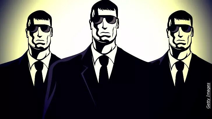 Massachusetts Couple Report Seeing 'Men in Black' Following Odd UFO Sighting