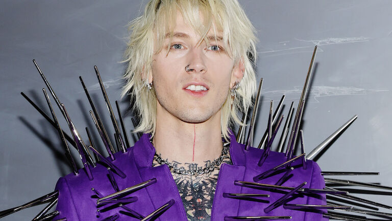 2022 American Music Awards - Press Room