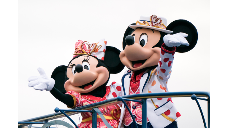 Disney Fans Attend "Minnie Besties Bash!” Parade
