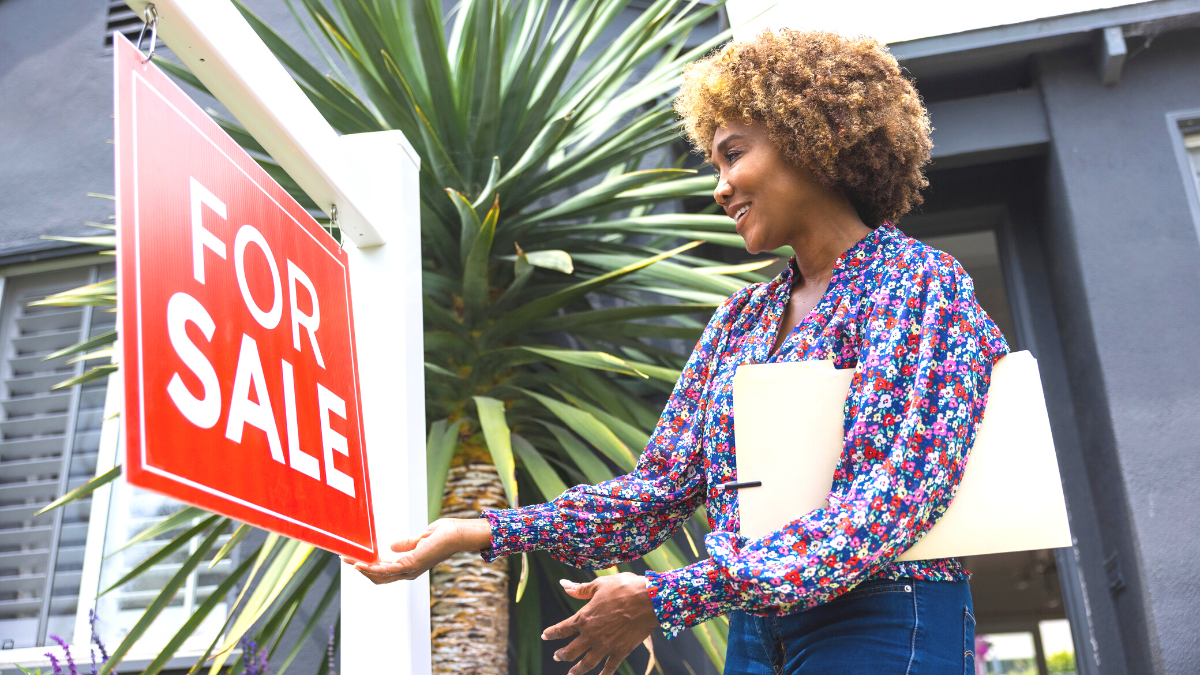 White Real Estate Agents Earn 3x More Than Black Agents Report BIN