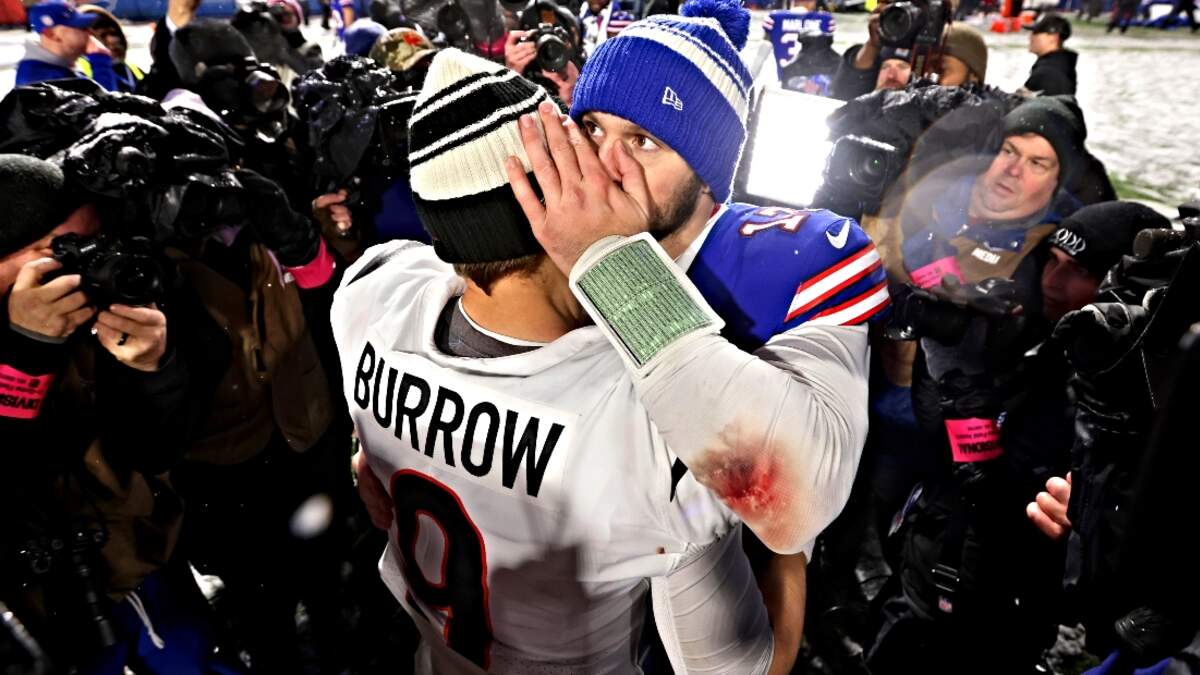 Josh Allen's girlfriend 'proud' of Bills QB following playoff loss