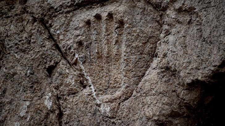 Experts Stumped by Mysterious Handprint Found in 1,000-Year-Old Israeli Moat